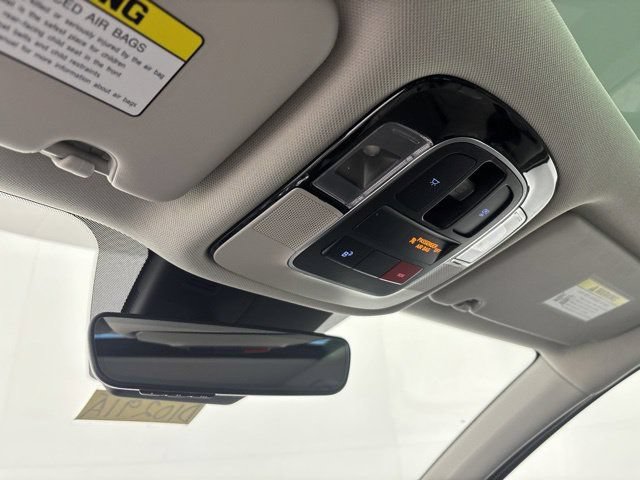 Used 2025 Hyundai Tucson Limited AWD/4WD image 21
