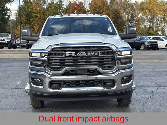New 2026 RAM 3500 Tradesman AWD/4WD image 32