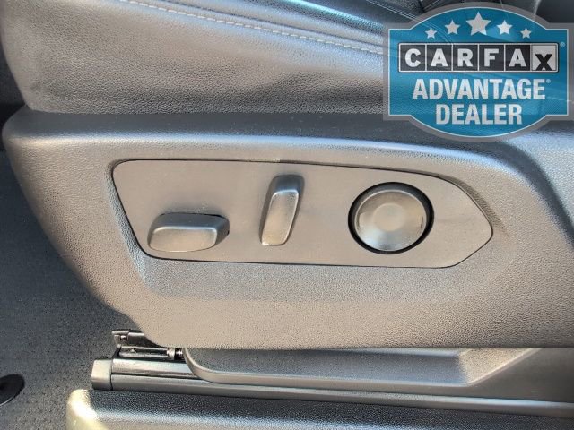 Used 2024 Chevrolet Suburban LT image 15