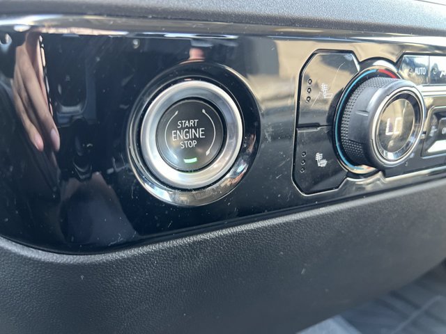 Used 2024 Chevrolet Silverado 1500 LT AWD/4WD image 17