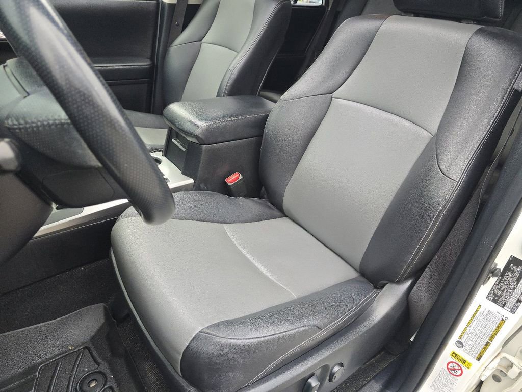 Used 2014 Toyota 4Runner SR5 Premium image 20