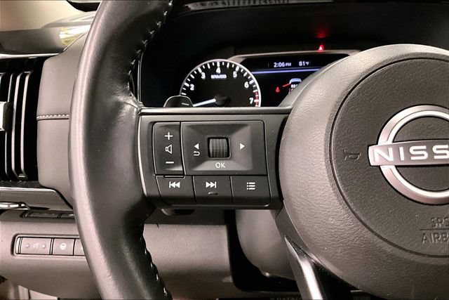 Used 2025 Nissan Pathfinder SV FWD image 25