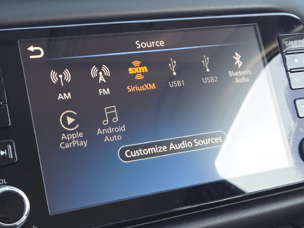 Used 2021 Nissan Kicks SR w/ SR Premium Package FWD image 8