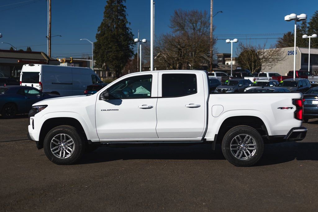 New 2025 Chevrolet Colorado LT w/ LT Convenience Package image 18