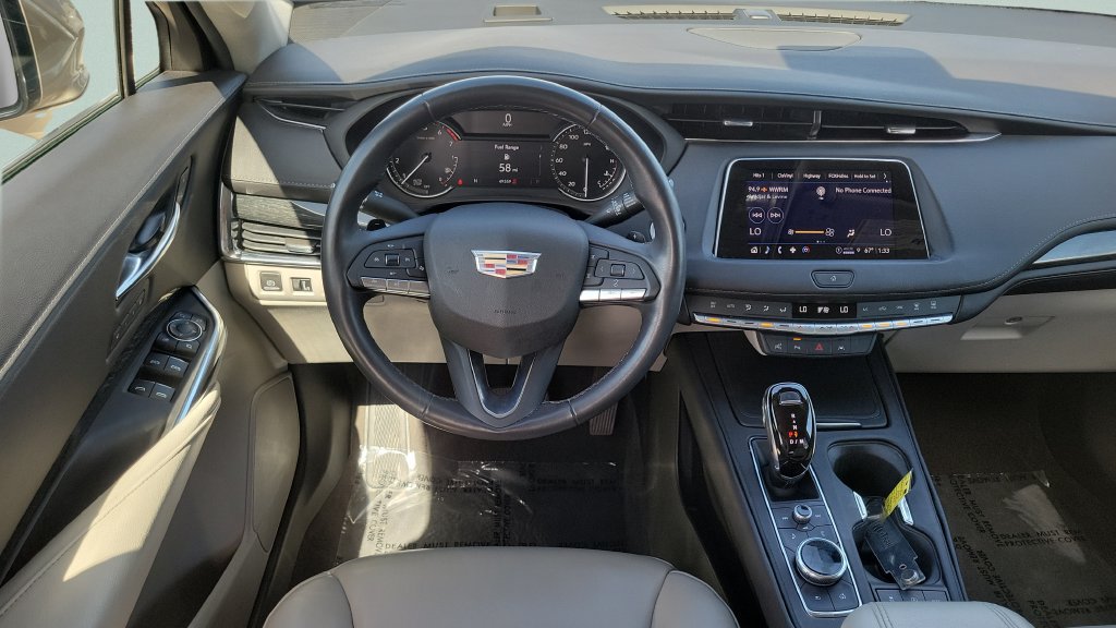 Used 2023 Cadillac XT4 Premium Luxury w/ Enhanced Visibility Package FWD image 12