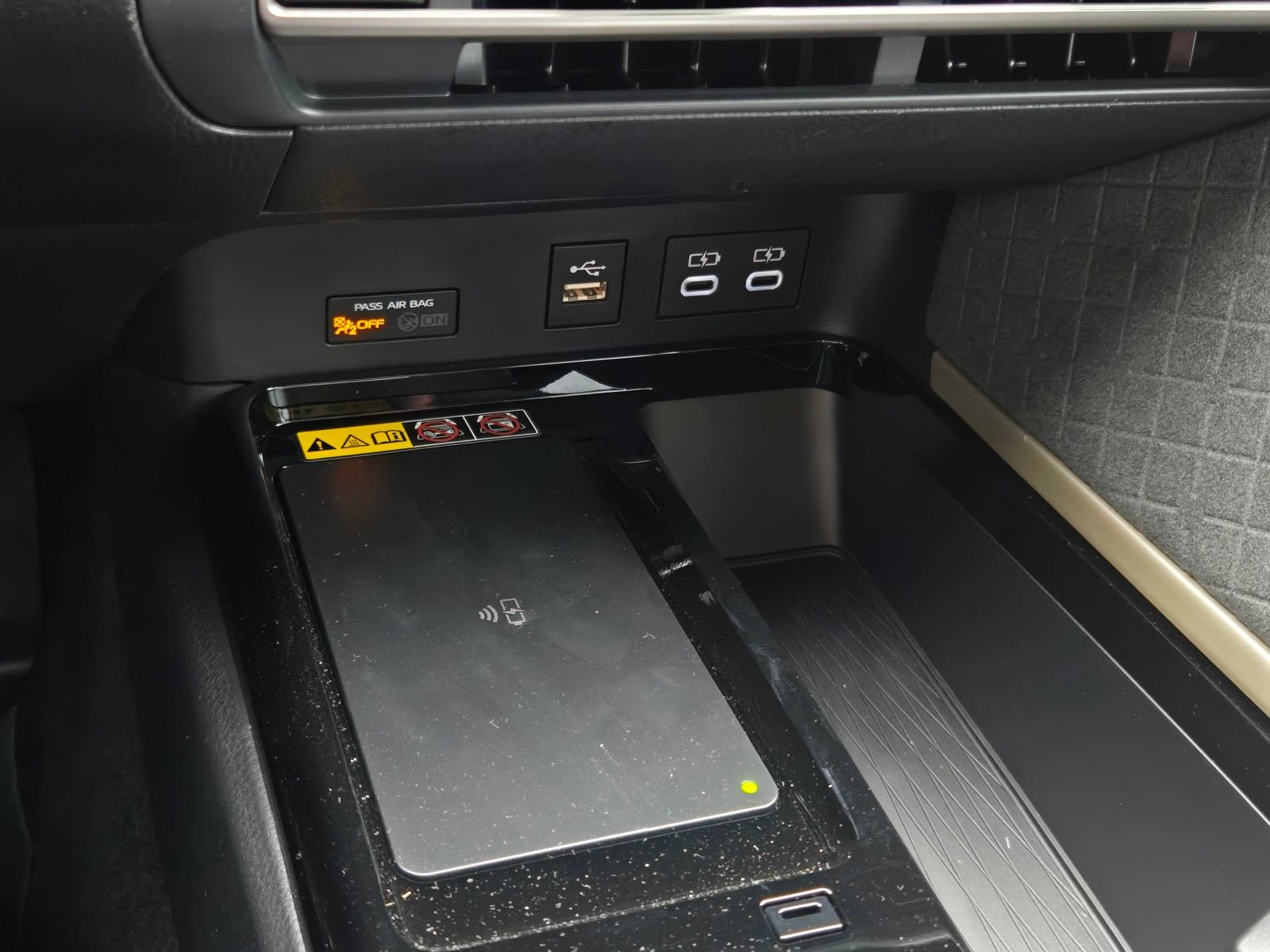 Certified 2026 Toyota Camry XLE AWD/4WD image 17