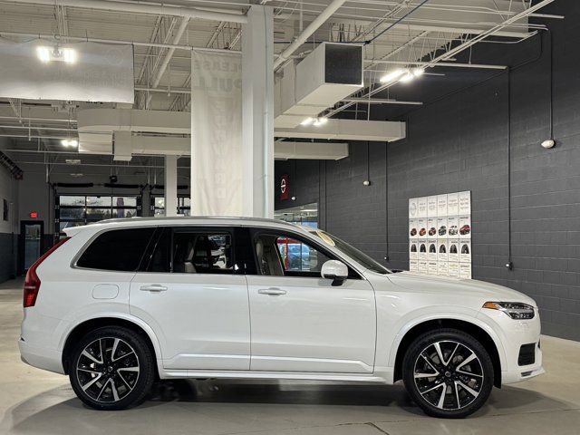 Used 2022 Volvo XC90 T6 Momentum w/ Advanced Package AWD/4WD image 6