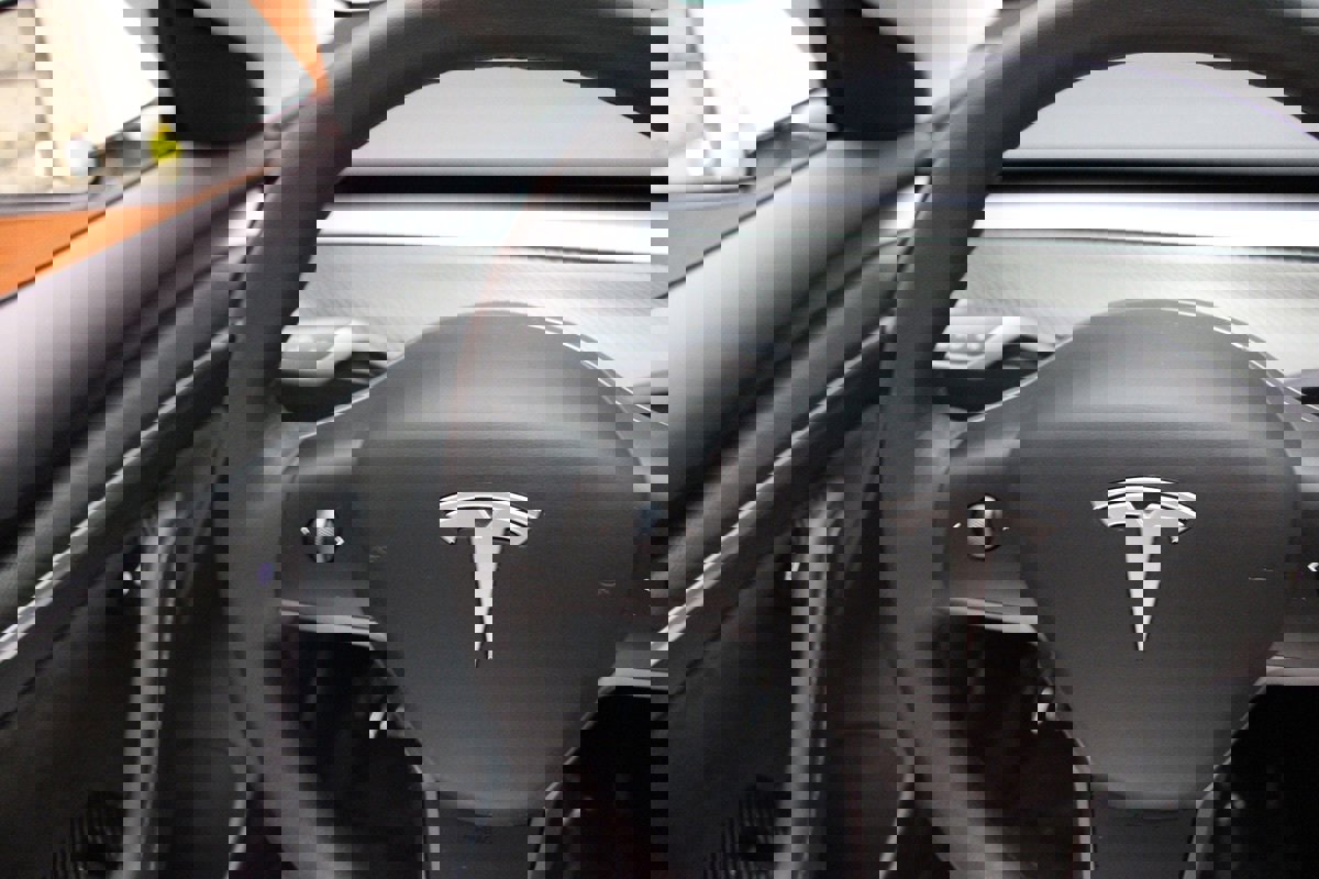 Used 2023 Tesla Model 3 Standard Range image 51