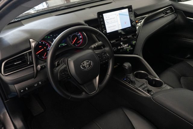 Used 2022 Toyota Camry XSE w/ Navigation Package FWD video 2