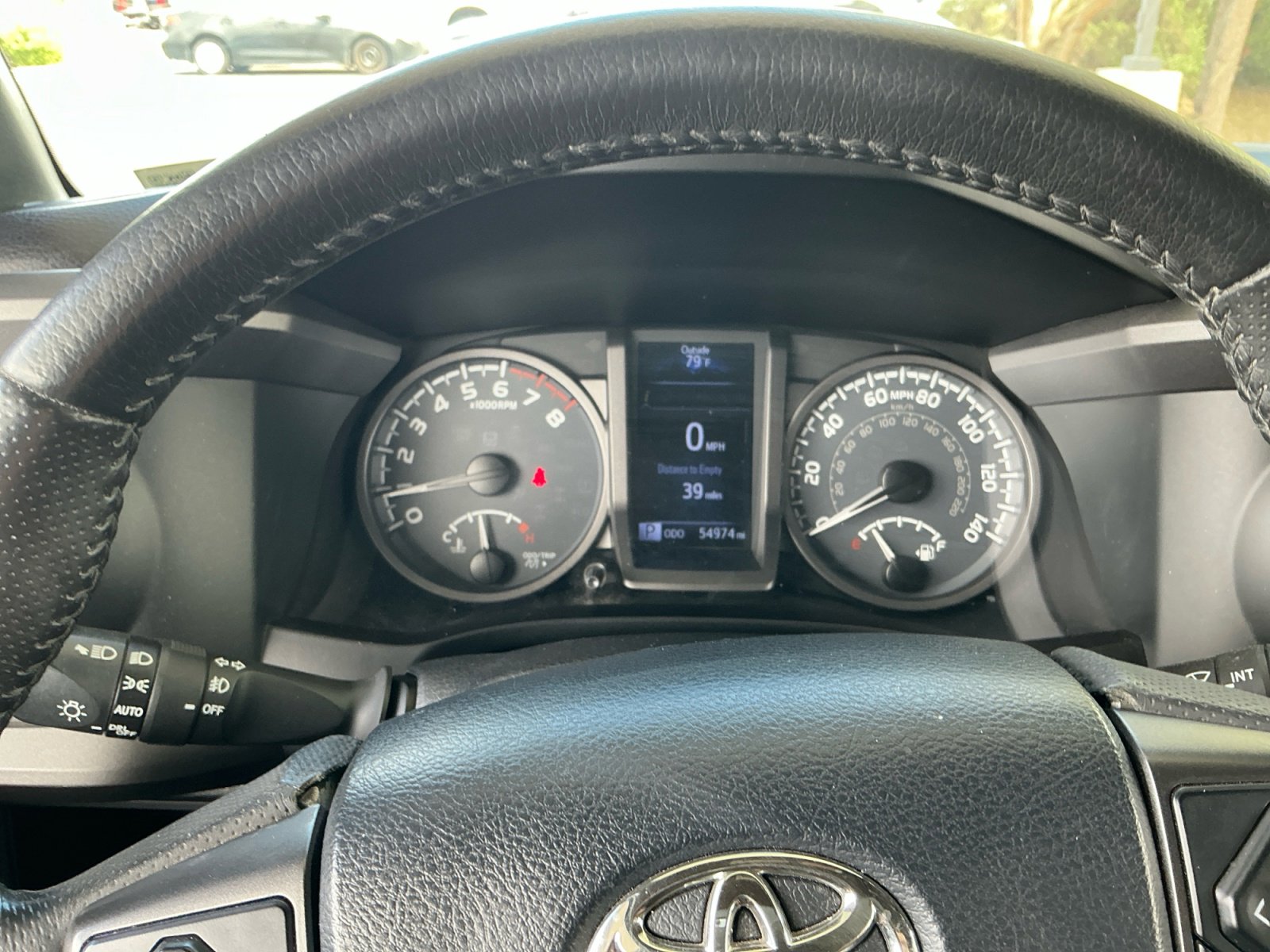 Used 2017 Toyota Tacoma TRD Off-Road image 10