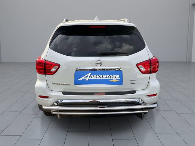 Used 2020 Nissan Pathfinder SL AWD/4WD image 4