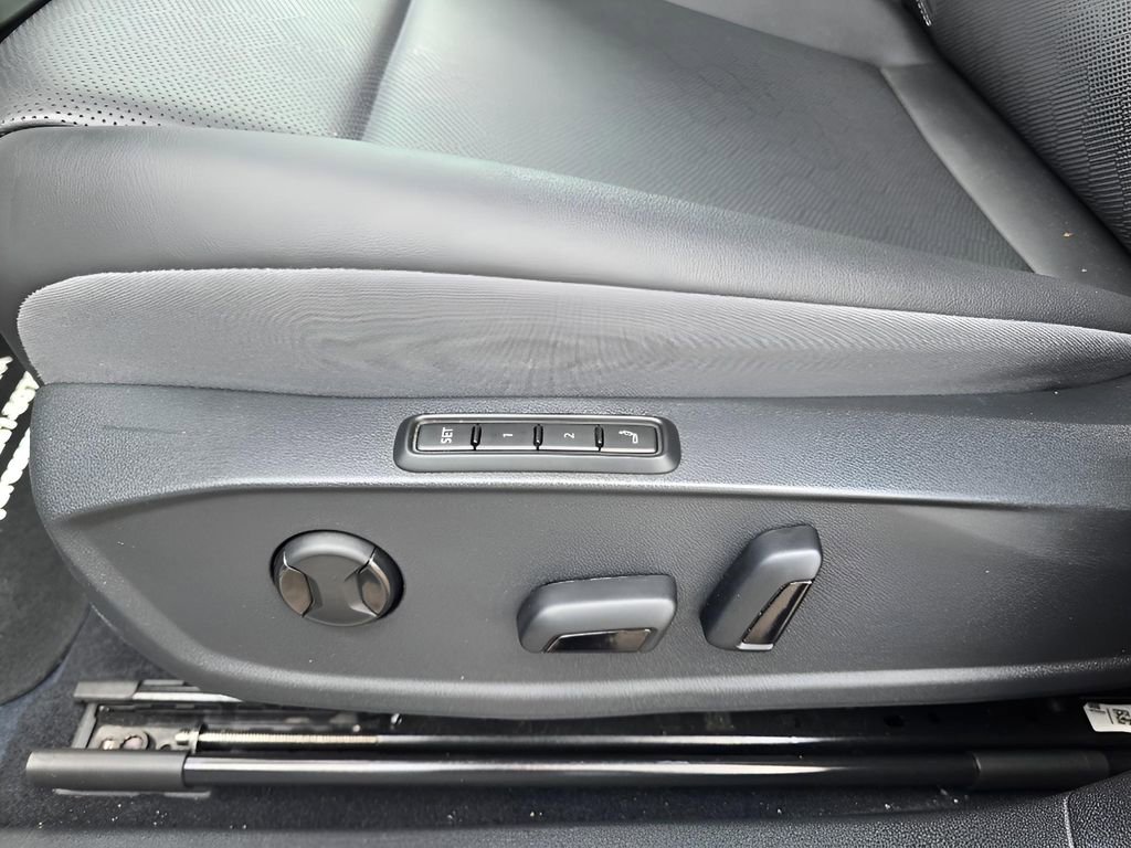 Used 2023 Volkswagen ID.4 Pro S AWD/4WD image 24