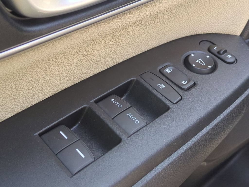 Used 2019 Honda CR-V EX image 12