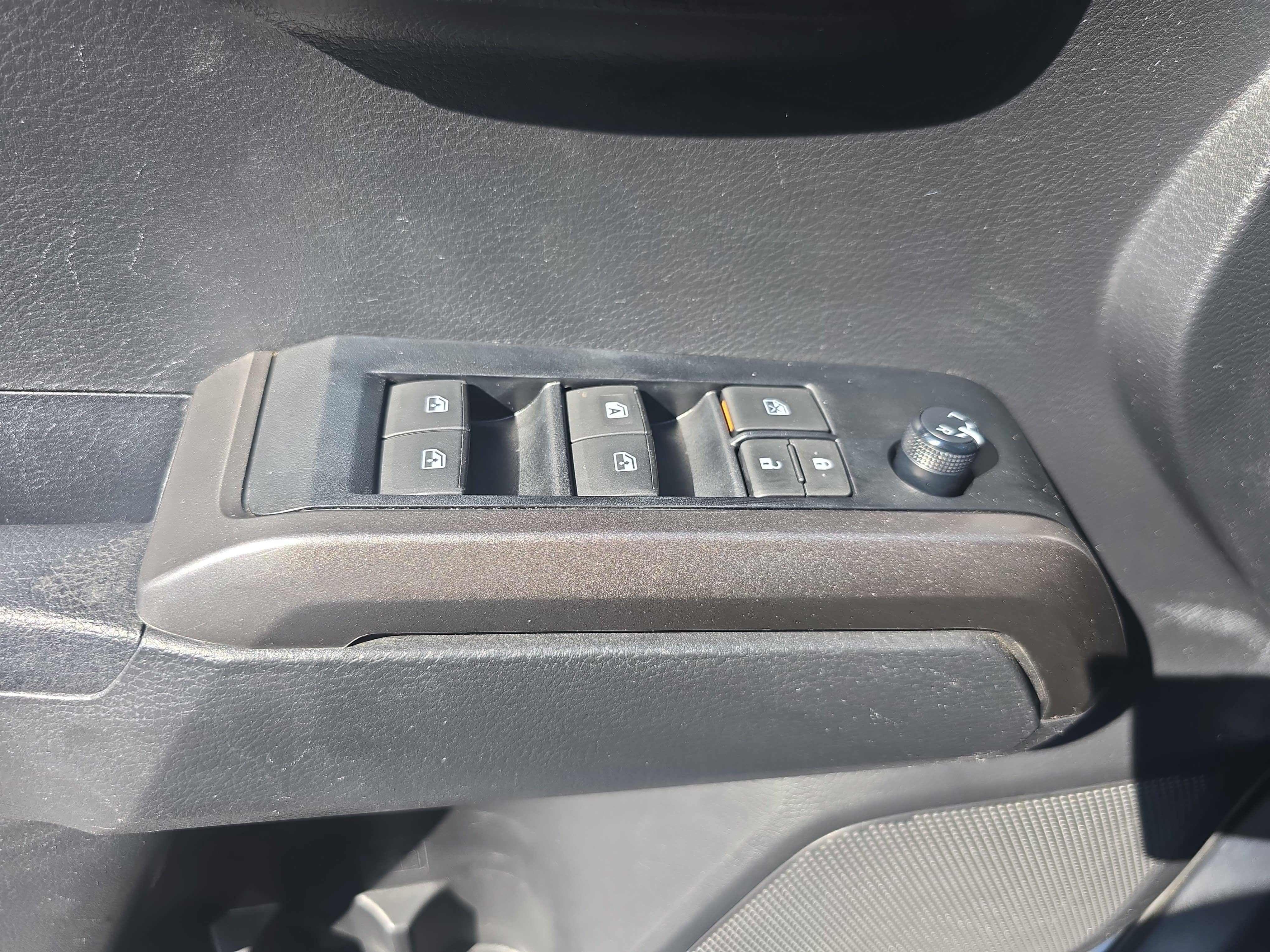 Used 2022 Toyota Tacoma SR5 RWD image 26
