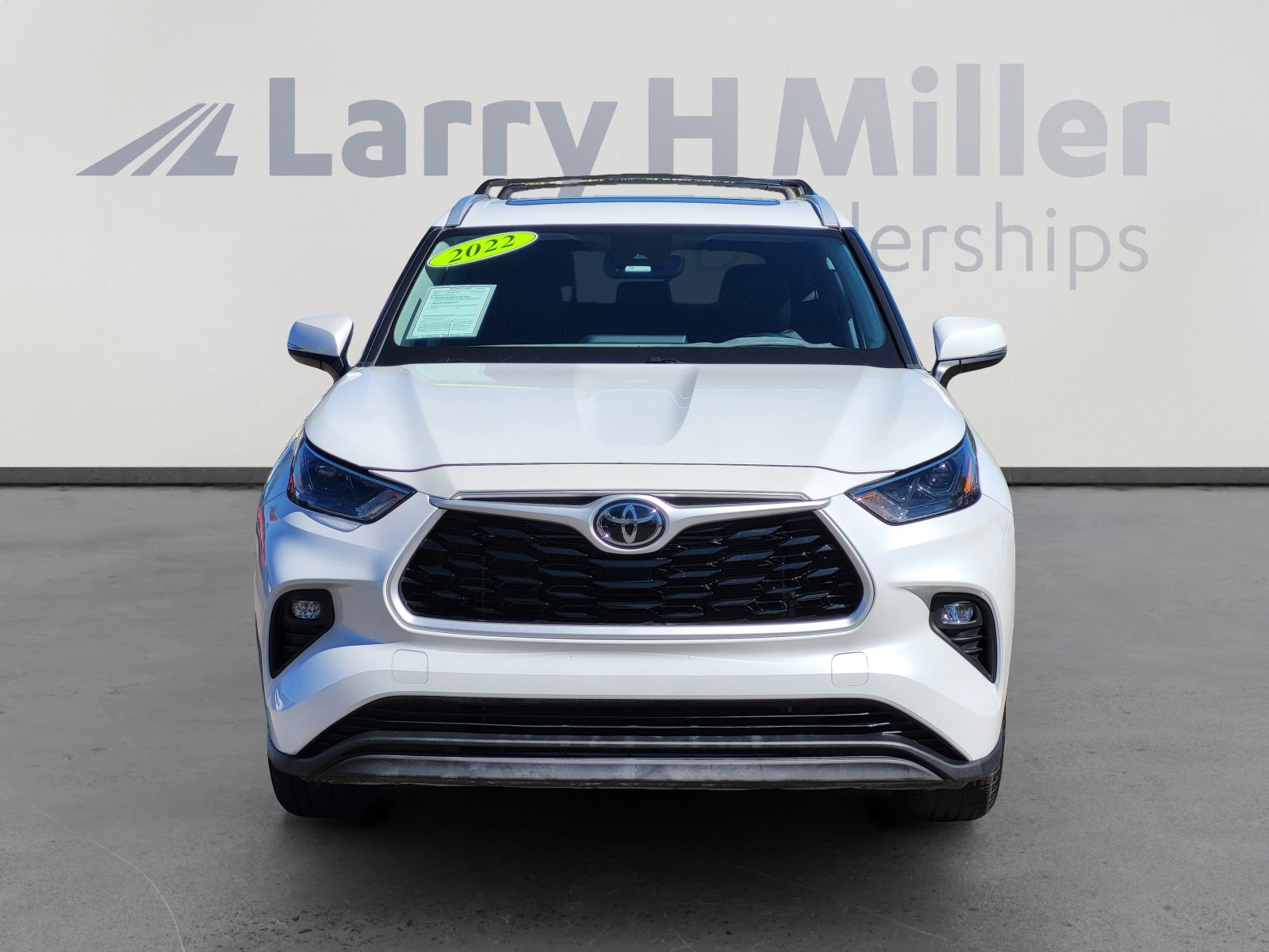 Used 2022 Toyota Highlander XLE image 9