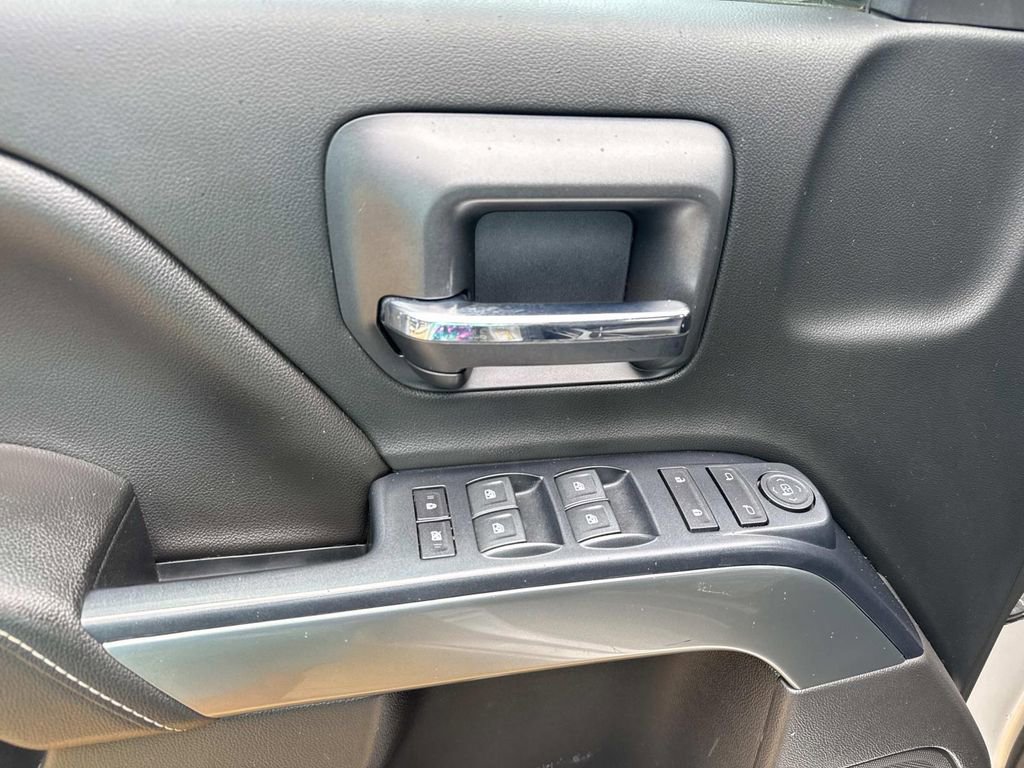 Used 2018 Chevrolet Silverado 1500 LT w/ Trailering Package AWD/4WD image 21