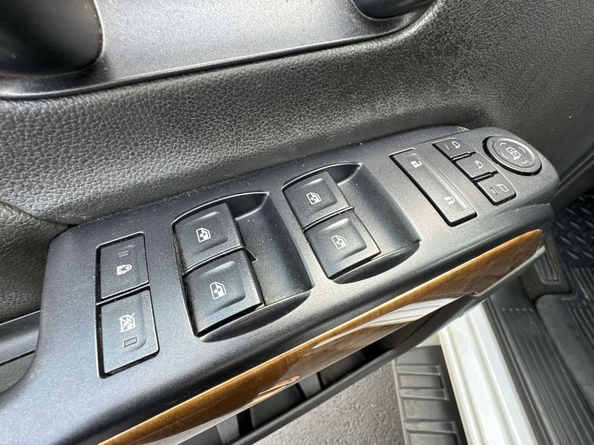 Used 2015 Chevrolet Silverado 3500 LTZ w/ Duramax Plus Package AWD/4WD image 13