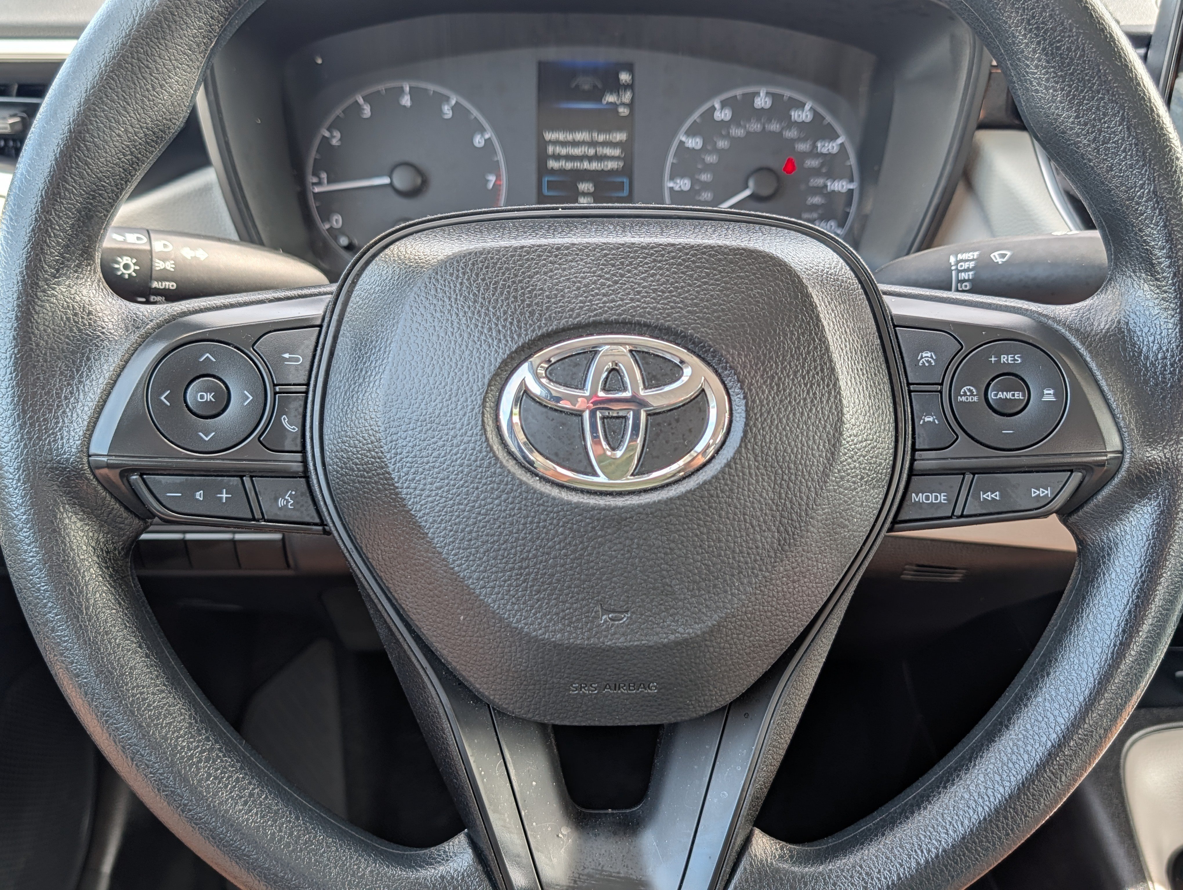 Used 2025 Toyota Corolla LE w/ LE Premium Package FWD image 25