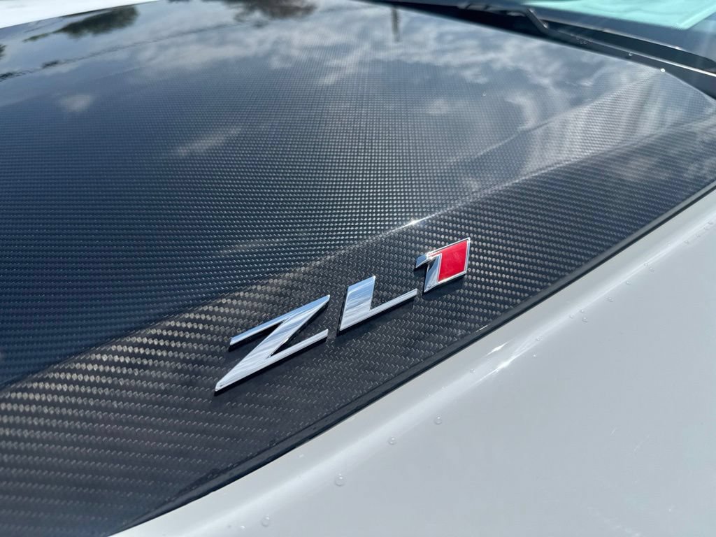 Used 2018 Chevrolet Camaro ZL1 RWD image 25