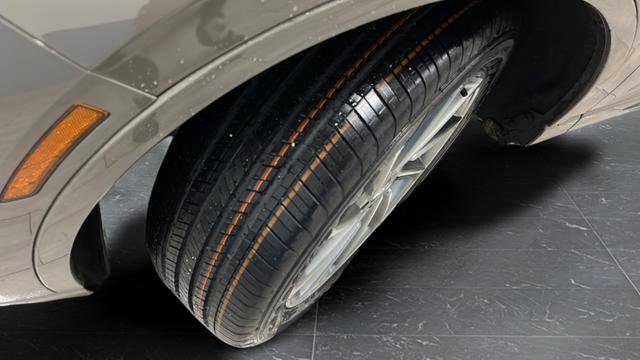 Used 2025 Lincoln Corsair Grand Touring image 37