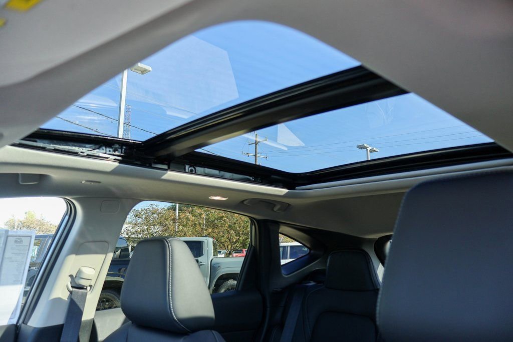 New 2026 Nissan Murano SL image 9