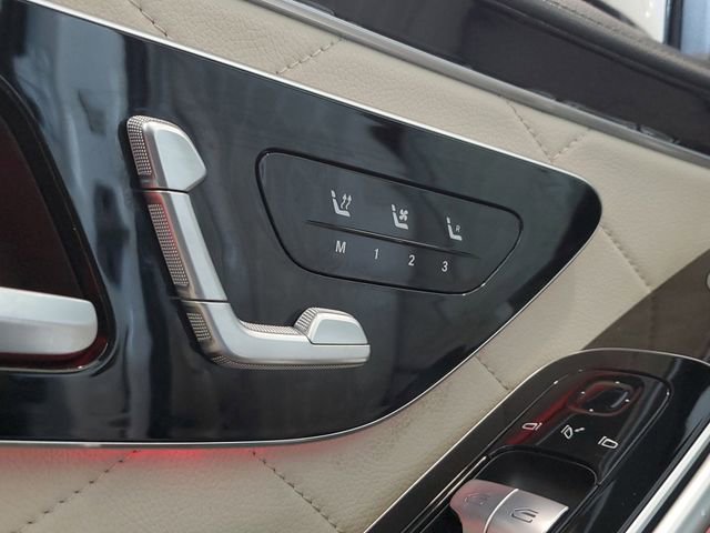 Used 2021 Mercedes-Benz S 580 4MATIC Sedan w/ AMG Line image 22
