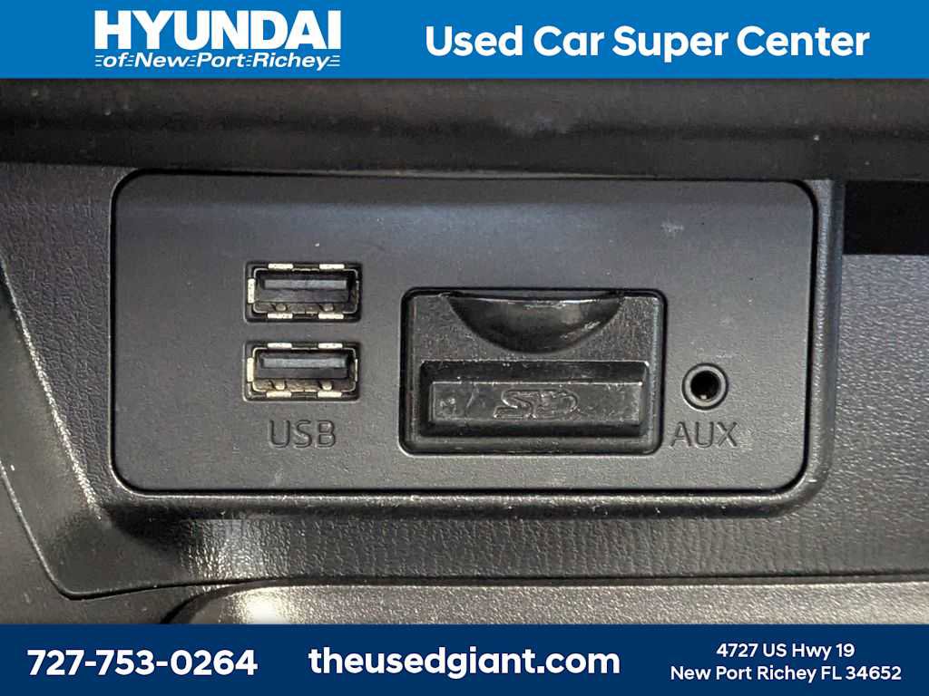 Used 2016 MAZDA MAZDA3 i Sport w/ Preferred Equipment Package image 22