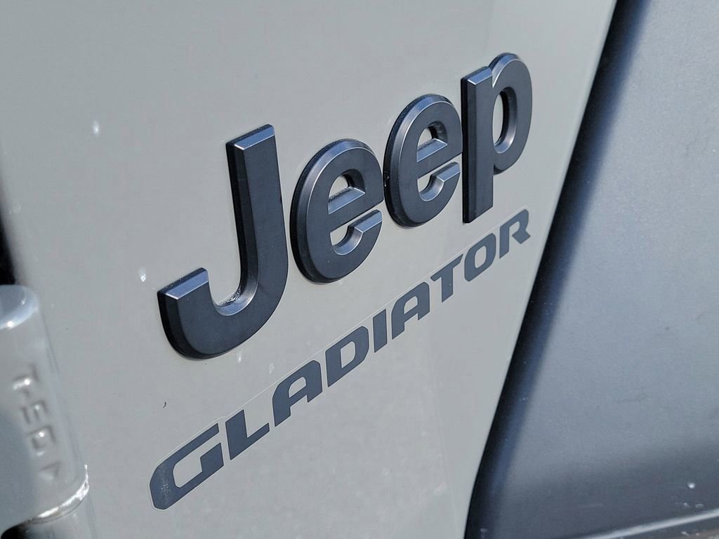 Used 2020 Jeep Gladiator Sport w/ Quick Order Package 24S image 8