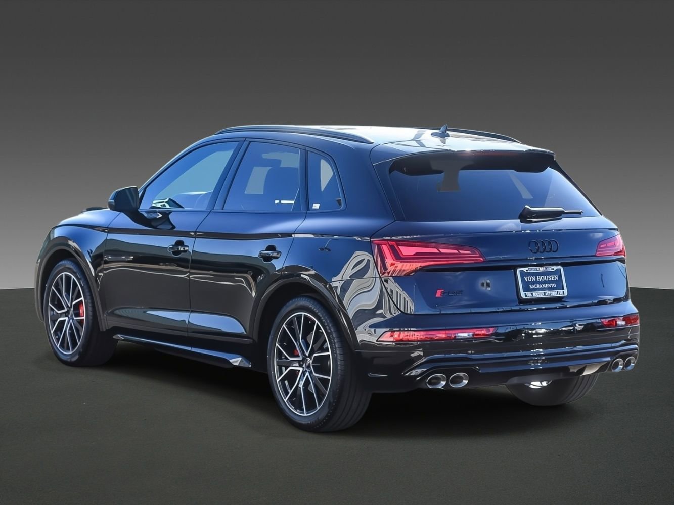 Used 2025 Audi SQ5 Premium Plus image 2