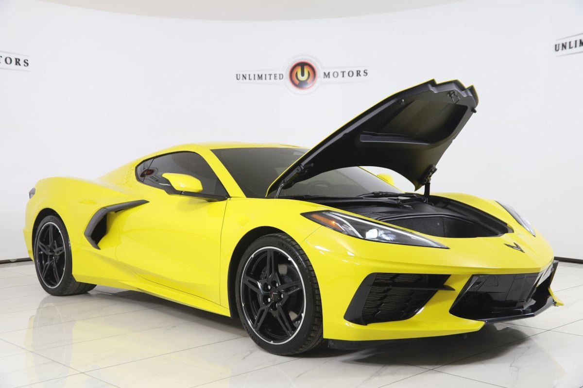 Used 2025 Chevrolet Corvette Stingray Premium Cpe w/ Stealth Interior Trim Package image 29