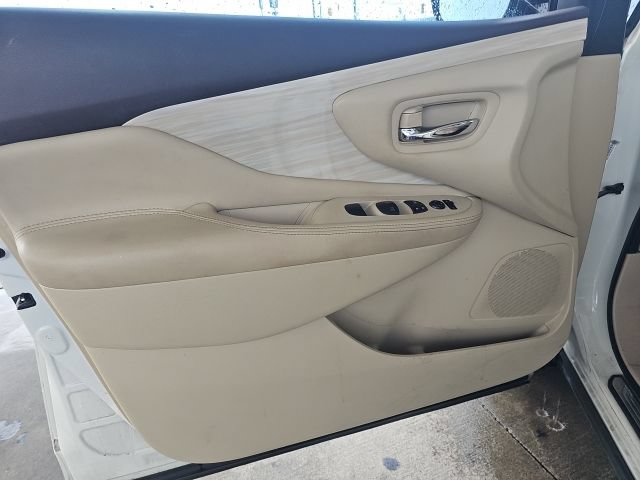 Used 2016 Nissan Murano S w/ Navigation Package FWD image 17
