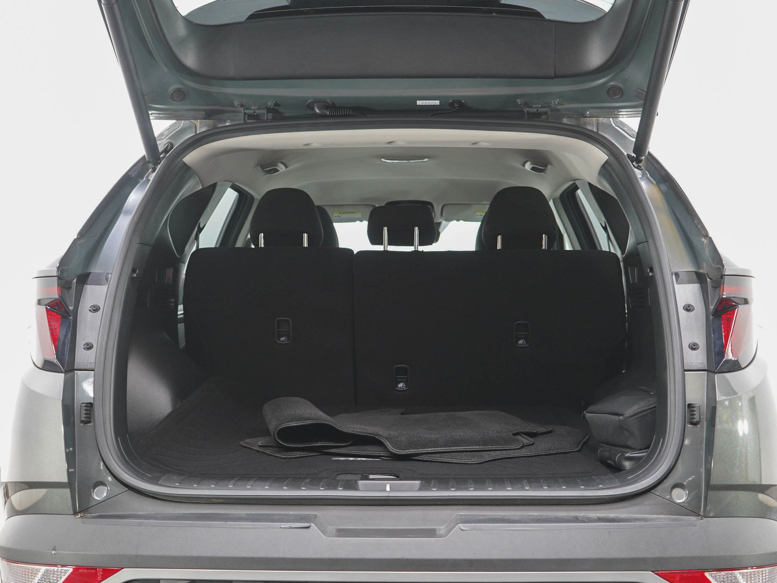Used 2024 Hyundai Tucson SEL AWD/4WD image 16