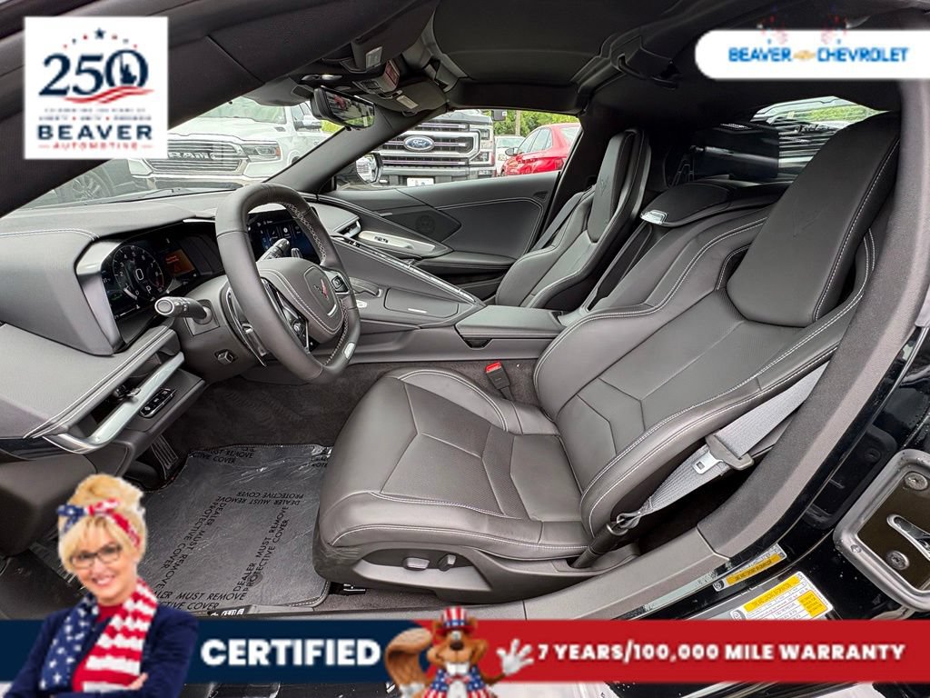 Used 2025 Chevrolet Corvette Z06 RWD image 13