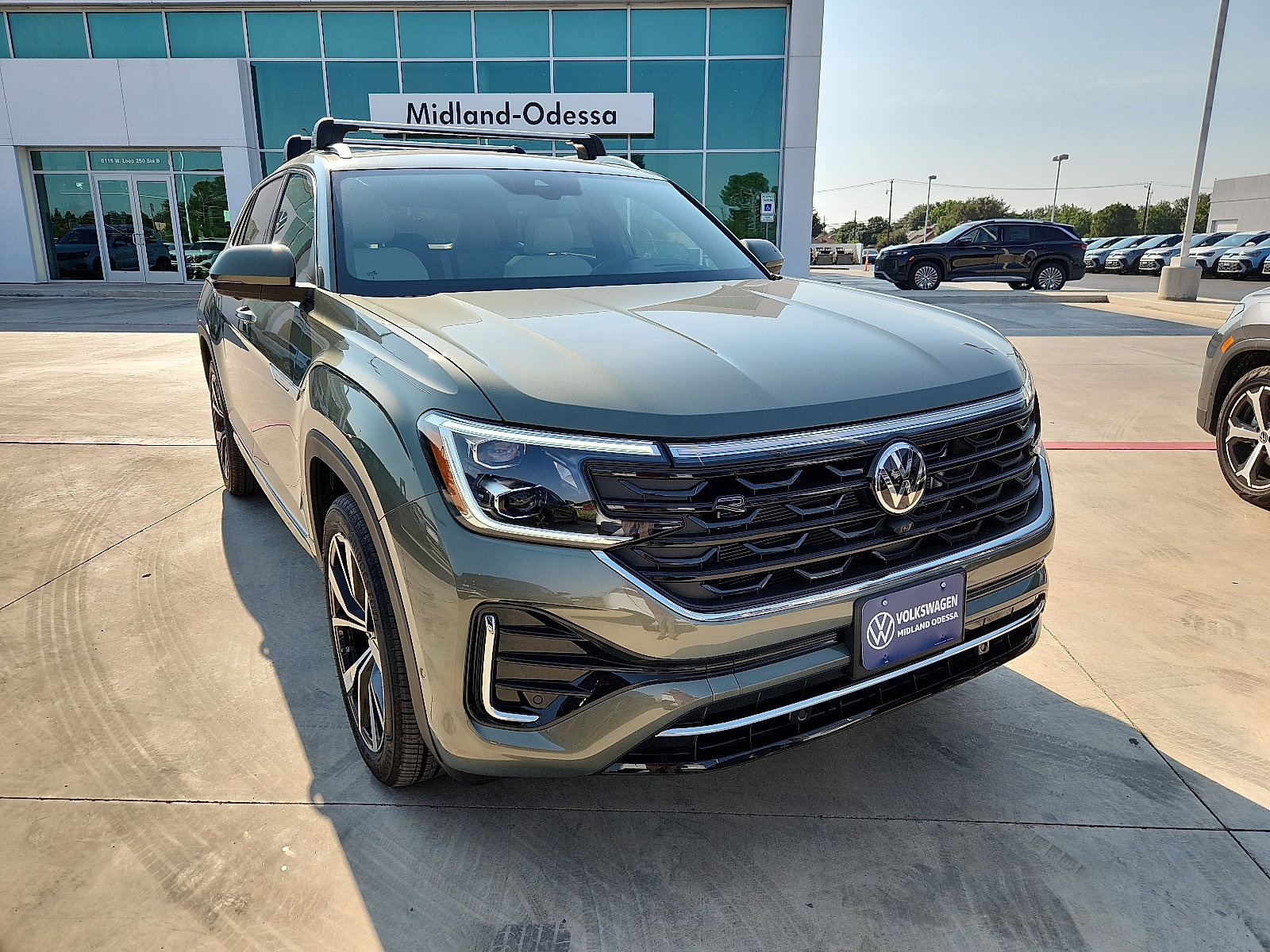 New 2026 Volkswagen Atlas Cross Sport SEL Premium R-Line