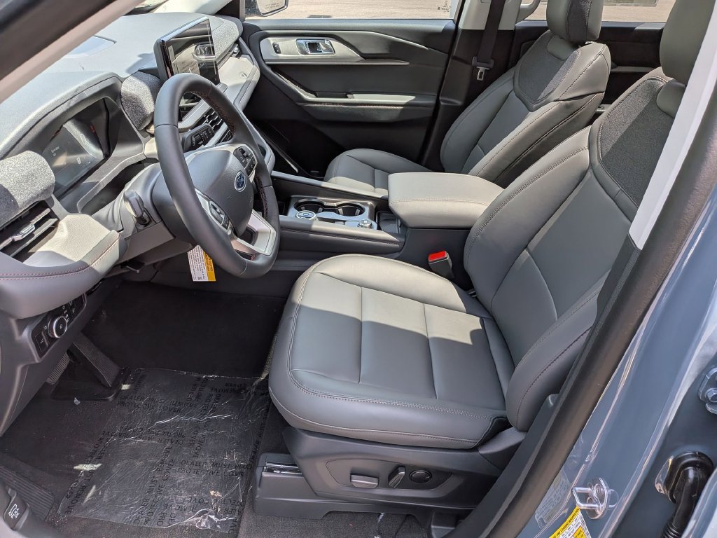 New 2026 Ford Explorer Active w/ Active Comfort Package AWD/4WD image 17