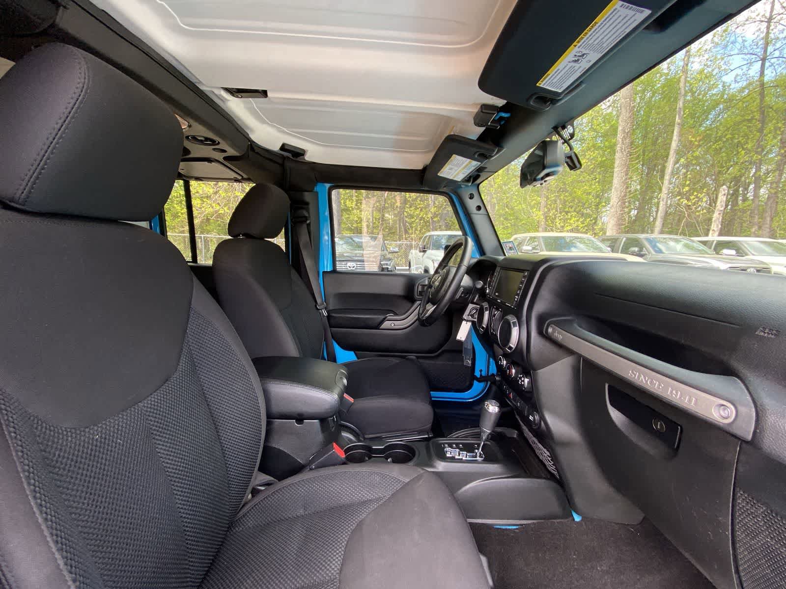 Used 2017 Jeep Wrangler Unlimited Sport AWD/4WD image 23