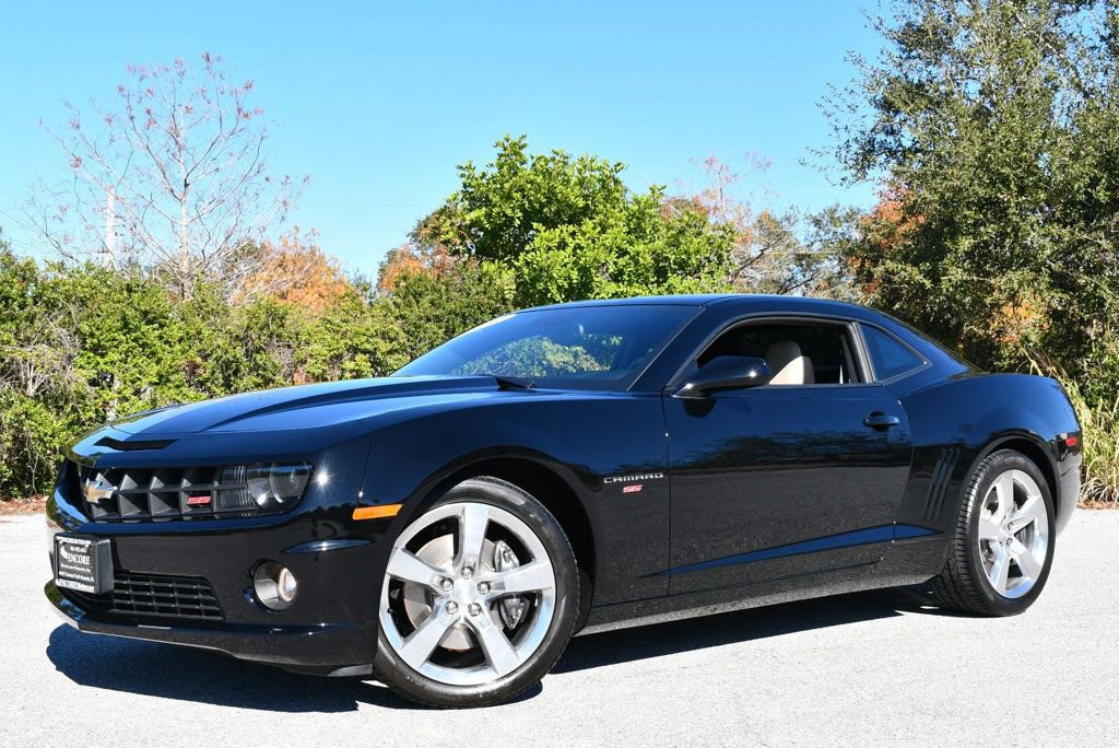 Used 2010 Chevrolet Camaro SS w/ RS Package image 22