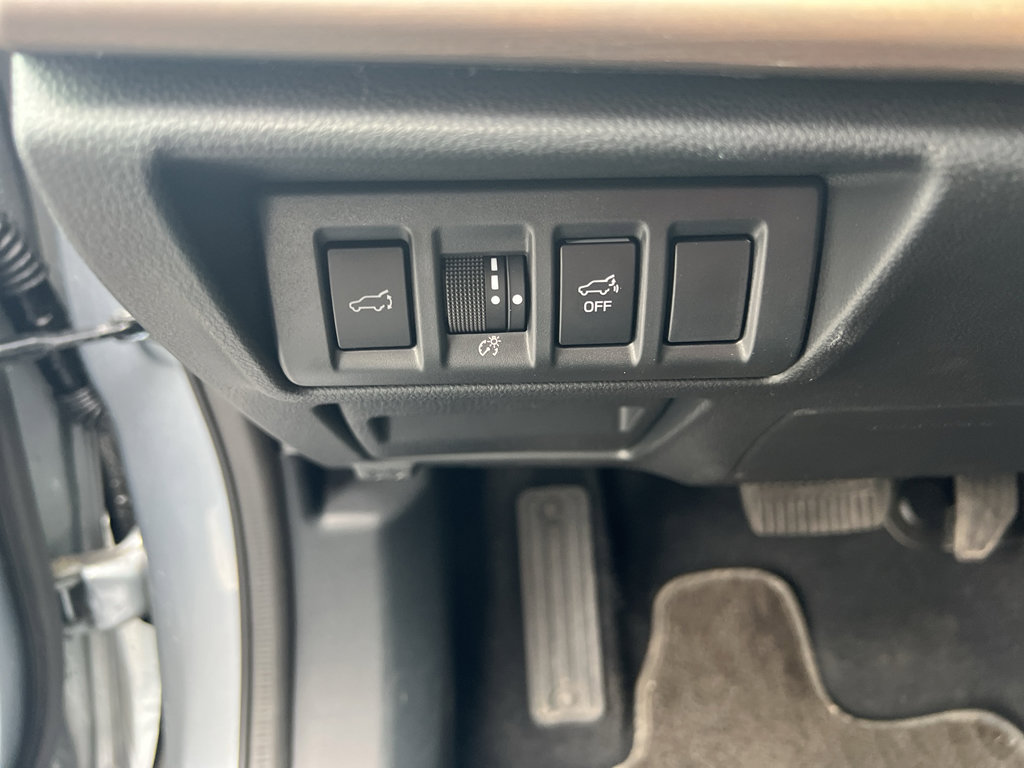 Used 2025 Subaru Outback Limited image 18