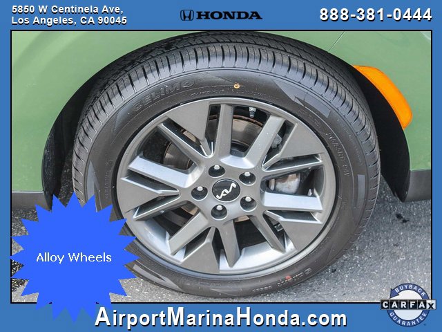 Used 2022 Kia Soul EX image 11