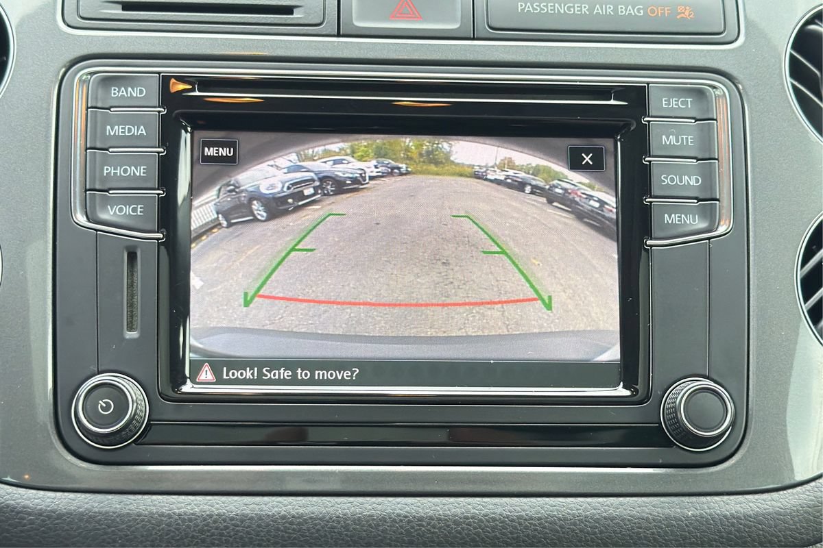 Used 2017 Volkswagen Tiguan Wolfsburg Edition AWD/4WD image 30