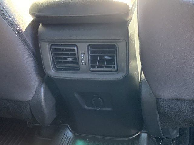 Used 2022 Toyota RAV4 LE AWD/4WD image 35