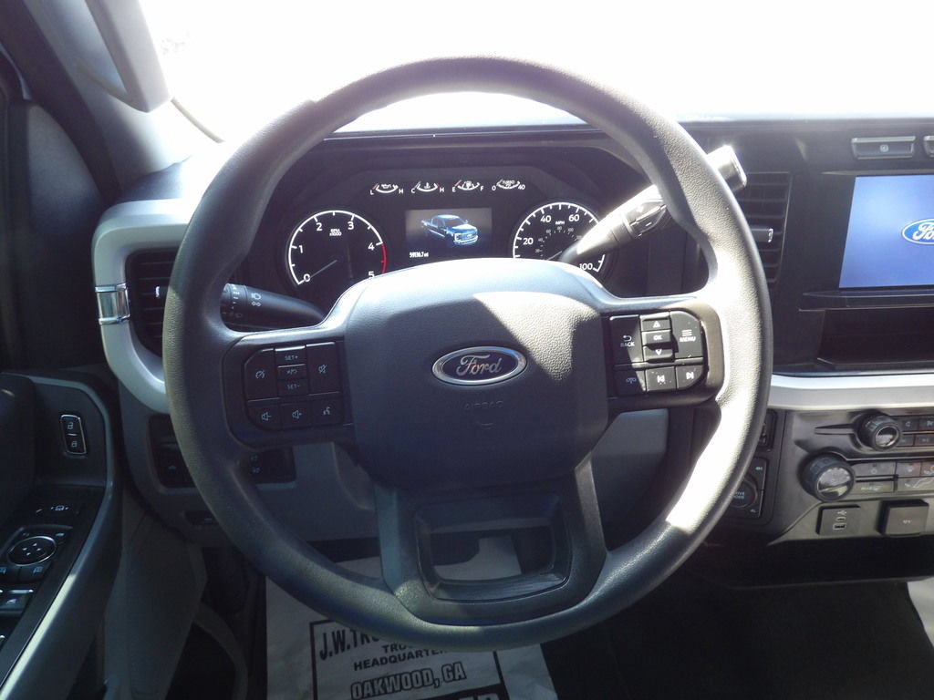 Used 2024 Ford F250 XLT w/ FX4 Off-Road Package AWD/4WD image 18