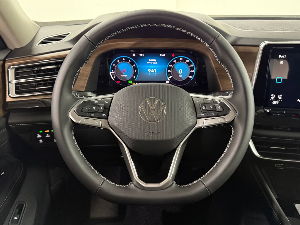 New 2026 Volkswagen Atlas SE image 12