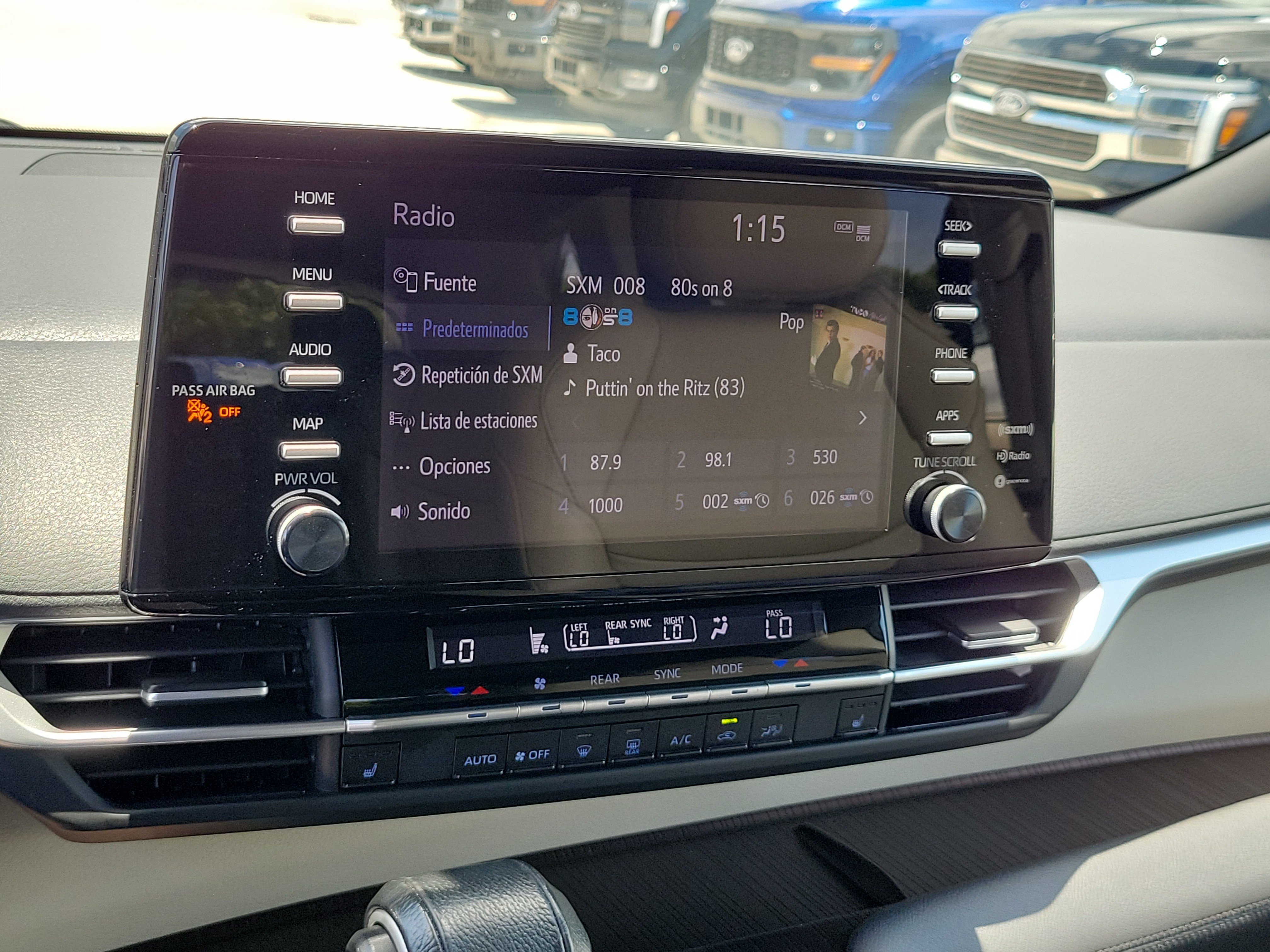 Used 2021 Toyota Sienna XLE FWD image 26