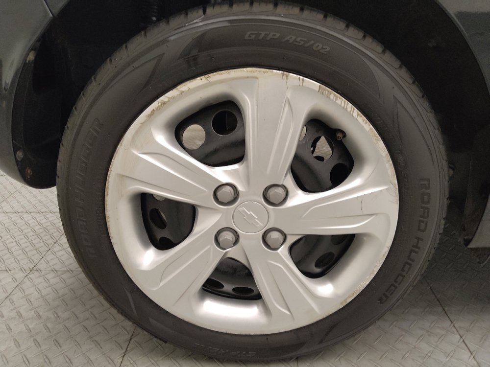 Used 2022 Chevrolet Spark LS FWD image 31