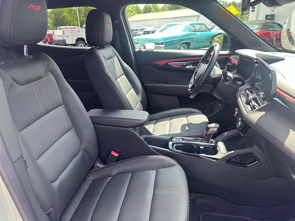 Used 2024 Chevrolet TrailBlazer RS w/ Convenience Package AWD/4WD image 27