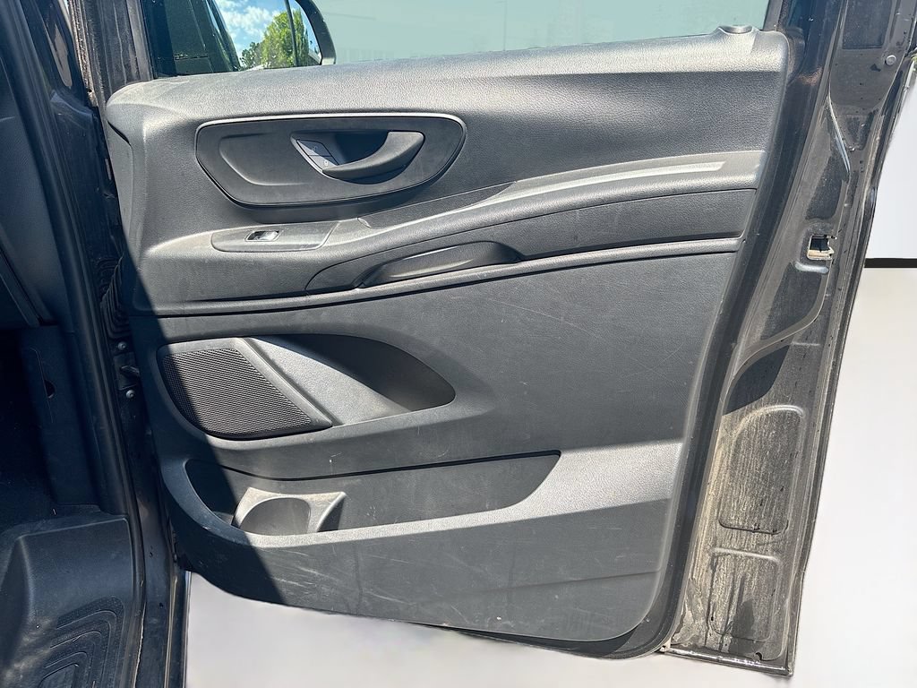 Used 2018 Mercedes-Benz Metris Passenger image 16