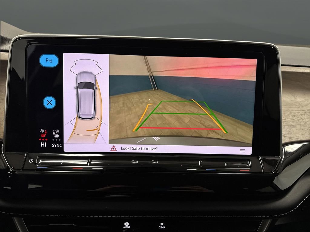 Used 2024 Volkswagen Atlas SE w/ Panoramic Sunroof Package image 10