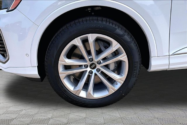 New 2026 Audi Q7 2.0T Premium Plus AWD/4WD image 8