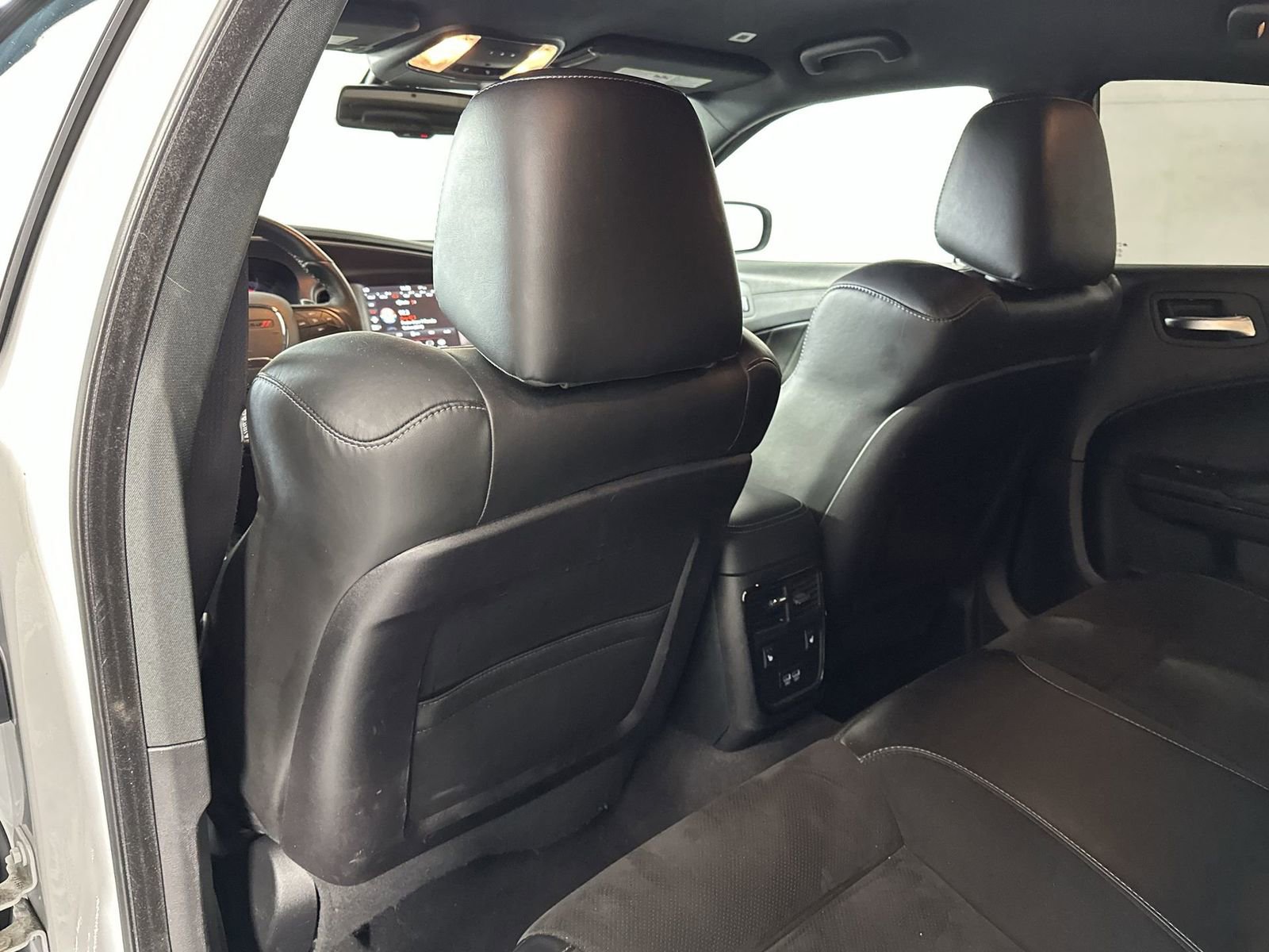 Used 2022 Dodge Charger R/T w/ Plus Group RWD image 24